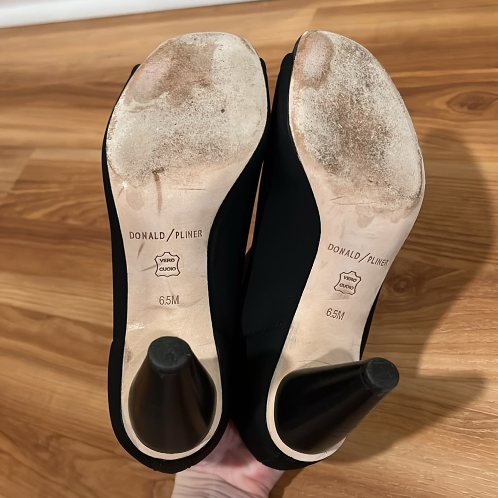 Donald J Pliner Riley Peep Toe Booties Heeled - Picture 6 of 8